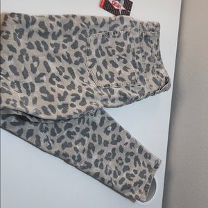 Volcom Leopard Liberator Legging Jeans- NWT!